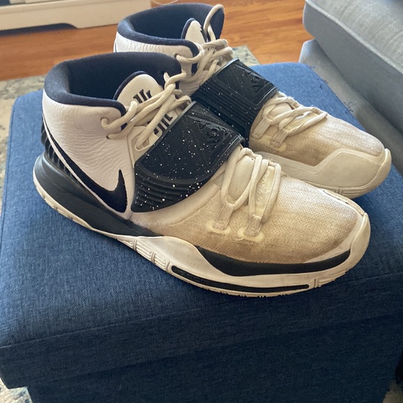 Kyrie 6 ‘Oreo’ Men’s basketball shoe - Picture 2 of 6